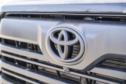 Toyota Tundra 4WD Limited Hybrid CrewMax 6.5' Bed (Natl) 2026