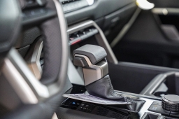 Toyota Tundra 4WD Limited Hybrid CrewMax 6.5' Bed (Natl) 2026