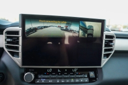 Toyota Tundra 4WD Limited Hybrid CrewMax 6.5' Bed (Natl) 2026