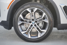 BMW X5 sDrive40i Sports Activity Vehicle 2026