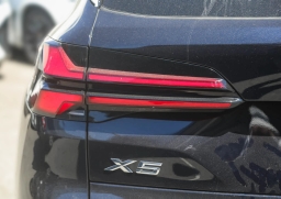 BMW X5 sDrive40i Sports Activity Vehicle 2026