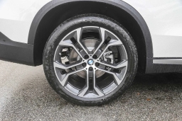 BMW X5 sDrive40i Sports Activity Vehicle 2026