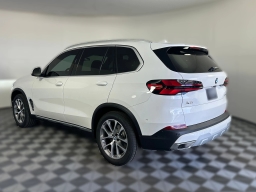 BMW X5 sDrive40i Sports Activity Vehicle 2026