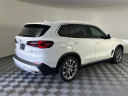 BMW X5 sDrive40i Sports Activity Vehicle 2026