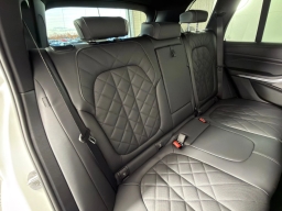 BMW X5 sDrive40i Sports Activity Vehicle 2026