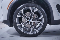 BMW X5 sDrive40i Sports Activity Vehicle 2026