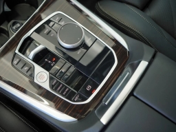 BMW X5 sDrive40i Sports Activity Vehicle 2026