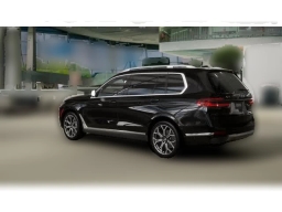 BMW X7 xDrive40i Sports Activity Vehicle 2026
