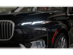 BMW X7 xDrive40i Sports Activity Vehicle 2026