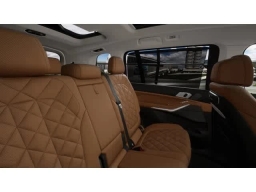 BMW X7 xDrive40i Sports Activity Vehicle 2026
