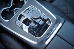 BMW X7 xDrive40i Sports Activity Vehicle 2026