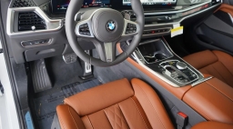 BMW X7 xDrive40i Sports Activity Vehicle 2026