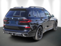 BMW X7 xDrive40i Sports Activity Vehicle 2026