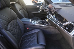 BMW X7 xDrive40i Sports Activity Vehicle 2026