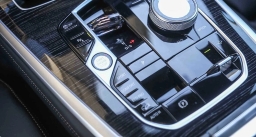 BMW X7 xDrive40i Sports Activity Vehicle 2026