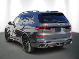 BMW X7 xDrive40i Sports Activity Vehicle 2026