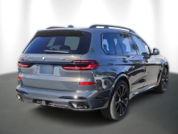 BMW X7 xDrive40i Sports Activity Vehicle 2026