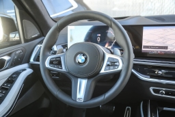 BMW X7 xDrive40i Sports Activity Vehicle 2026