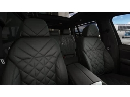 BMW X7 xDrive40i Sports Activity Vehicle 2026
