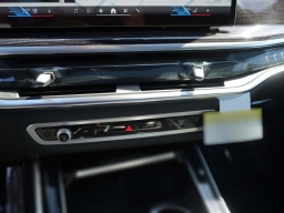 BMW X7 xDrive40i Sports Activity Vehicle 2026