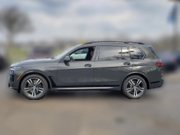 BMW X7 xDrive40i Sports Activity Vehicle 2026