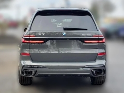 BMW X7 xDrive40i Sports Activity Vehicle 2026