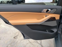 BMW X7 xDrive40i Sports Activity Vehicle 2026