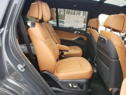 BMW X7 xDrive40i Sports Activity Vehicle 2026