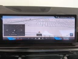 BMW X7 xDrive40i Sports Activity Vehicle 2026