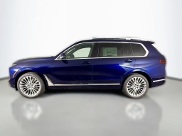 BMW X7 xDrive40i Sports Activity Vehicle 2026