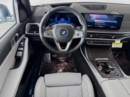 BMW X7 xDrive40i Sports Activity Vehicle 2026