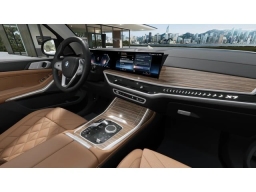 BMW X7 xDrive40i Sports Activity Vehicle 2026