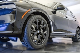BMW X7 xDrive40i Sports Activity Vehicle 2026