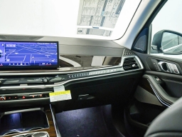 BMW X7 xDrive40i Sports Activity Vehicle 2026