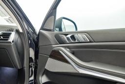 BMW X7 xDrive40i Sports Activity Vehicle 2026