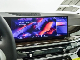 BMW X7 xDrive40i Sports Activity Vehicle 2026