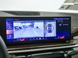 BMW X7 xDrive40i Sports Activity Vehicle 2026