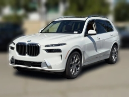 BMW X7 xDrive40i Sports Activity Vehicle 2026