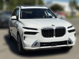 BMW X7 xDrive40i Sports Activity Vehicle 2026