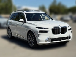 BMW X7 xDrive40i Sports Activity Vehicle 2026