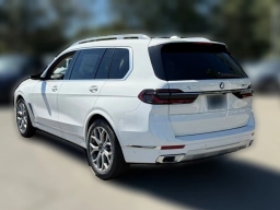 BMW X7 xDrive40i Sports Activity Vehicle 2026