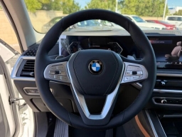 BMW X7 xDrive40i Sports Activity Vehicle 2026