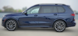 BMW X7 xDrive40i Sports Activity Vehicle 2026