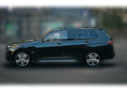 BMW X7 xDrive40i Sports Activity Vehicle 2026