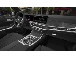 BMW X7 xDrive40i Sports Activity Vehicle 2026