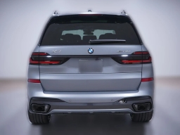 BMW X7 xDrive40i Sports Activity Vehicle 2026