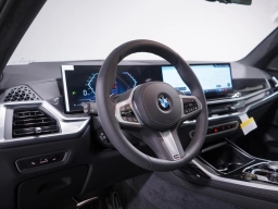 BMW X7 xDrive40i Sports Activity Vehicle 2026