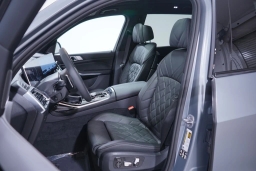 BMW X7 xDrive40i Sports Activity Vehicle 2026