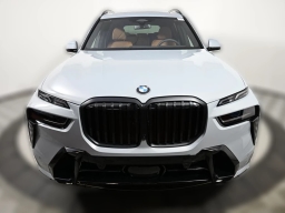 BMW X7 xDrive40i Sports Activity Vehicle 2026