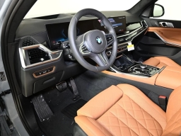 BMW X7 xDrive40i Sports Activity Vehicle 2026